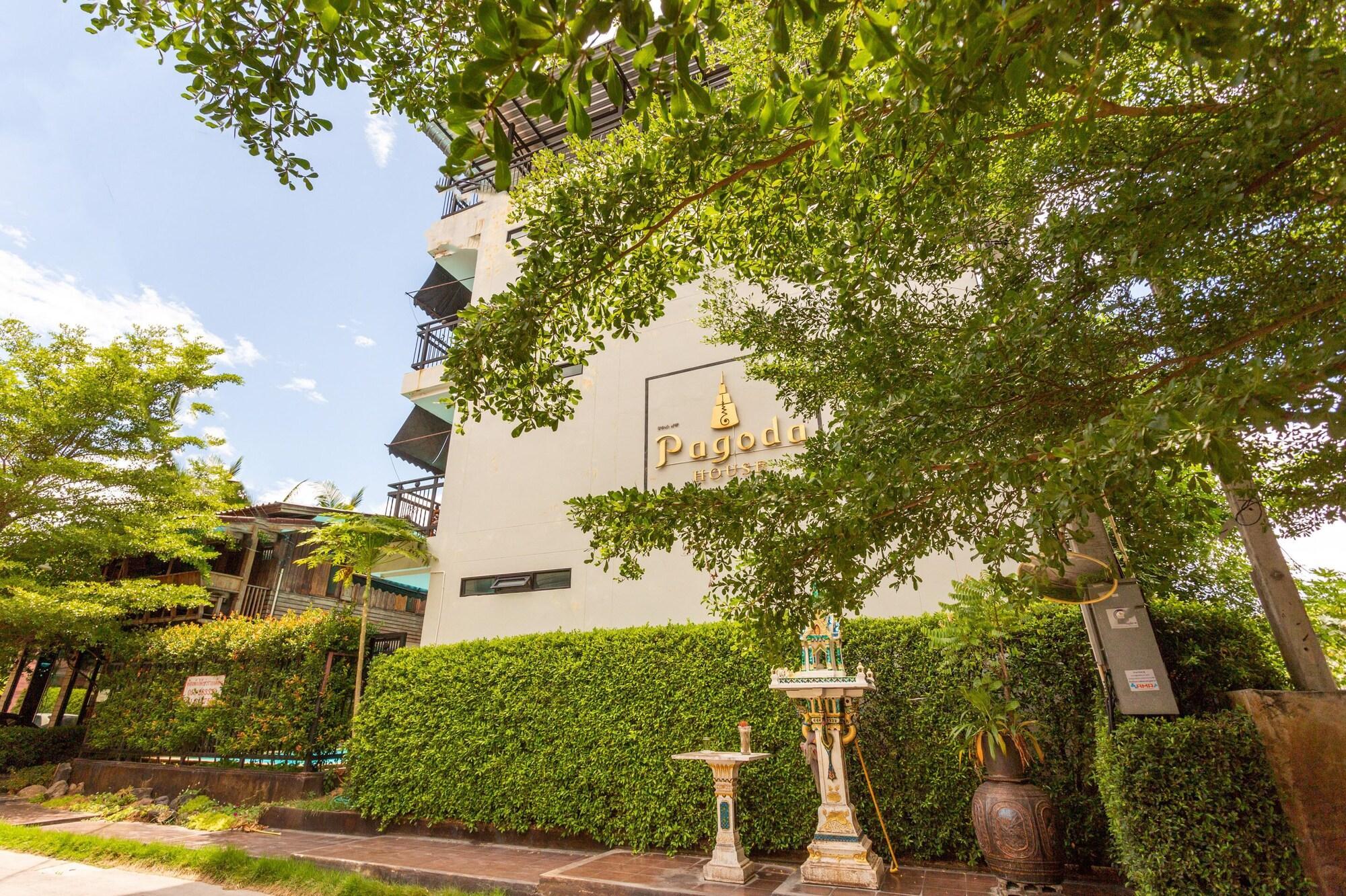 Capital O 1051 Pagoda House Chiang Mai Exteriör bild